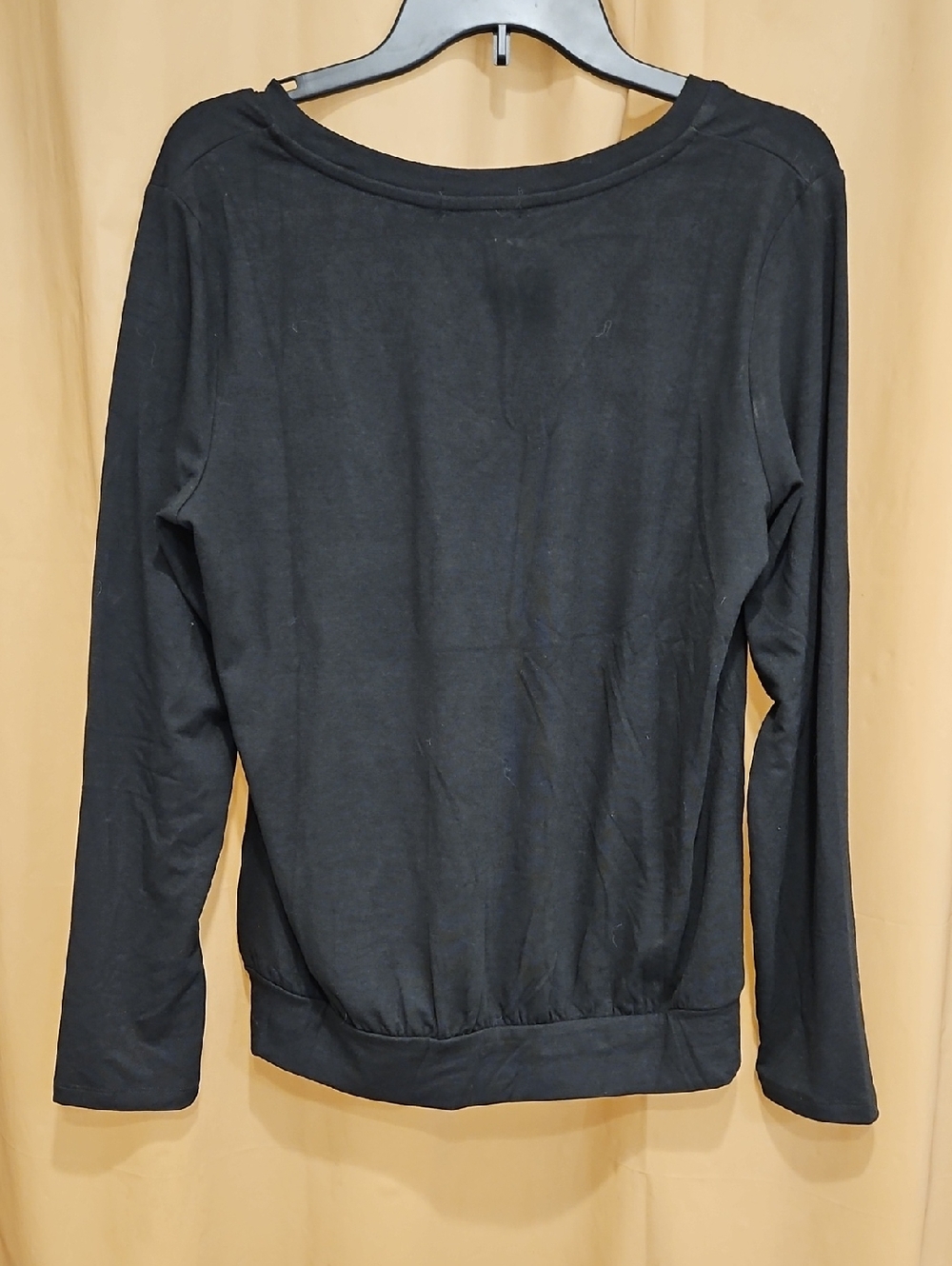 Black V-Neck Long Sleeve Top With Banded Waist - Picture 5 of 5